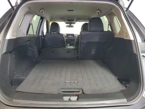 Used 2023 Nissan Rogue SV image 24