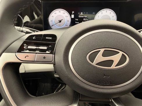 Used 2025 Hyundai Elantra Limited w/ Cargo Package image 16