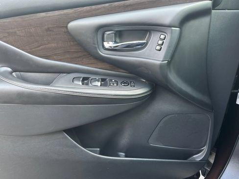 Used 2019 Nissan Murano Platinum w/ Cargo Package AWD/4WD image 17
