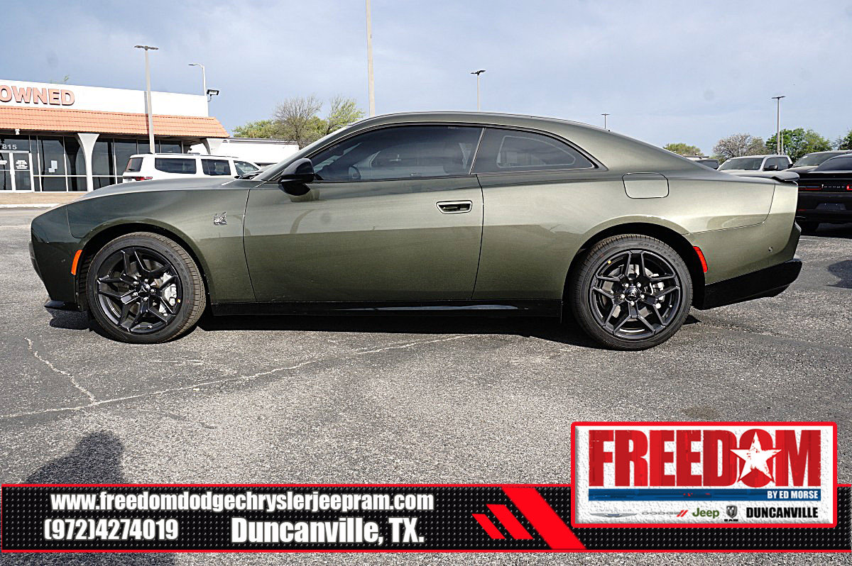 New 2026 Dodge Charger Scat Pack w/ Blacktop Package AWD/4WD image 2