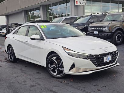 Certified 2021 Hyundai Elantra Limited w/ Cargo Package