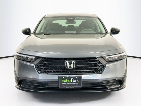 Used 2025 Honda Accord SE image 2