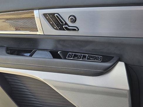 New 2026 Cadillac Vistiq Luxury image 23