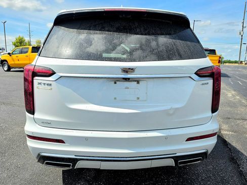 Used 2021 Cadillac XT6 Premium Luxury w/ Platinum Package AWD/4WD image 5