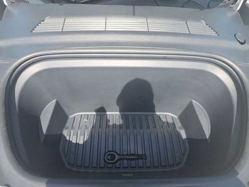 Used 2022 Tesla Model Y Performance AWD/4WD image 12