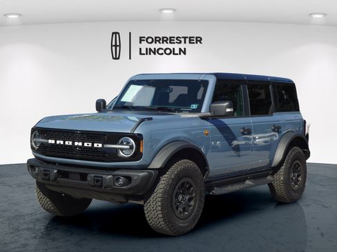 Used 2025 Ford Bronco Badlands AWD/4WD image 7