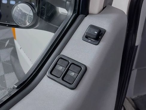 Used 1995 Volkswagen Eurovan Camper image 17