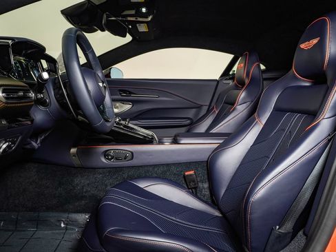 Used 2026 Aston Martin V8 Vantage Coupe RWD image 20
