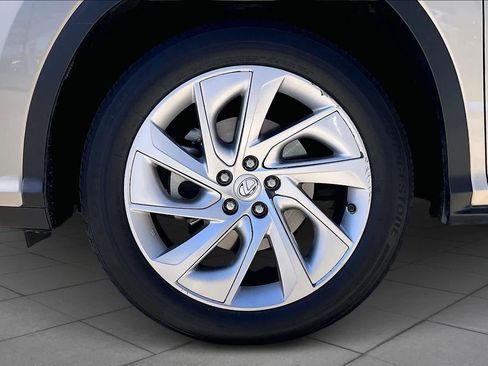 Used 2019 Lexus RX 350 FWD w/ Luxury Package image 8