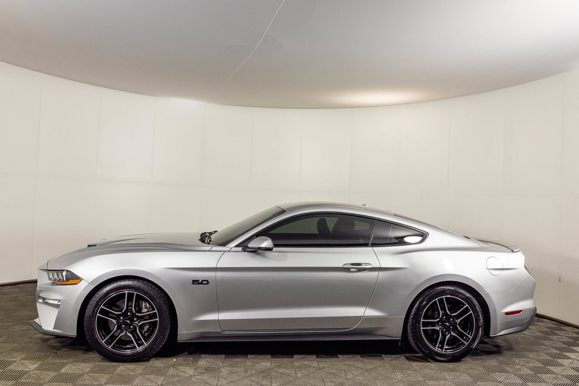 Used 2019 Ford Mustang GT Premium RWD image 20