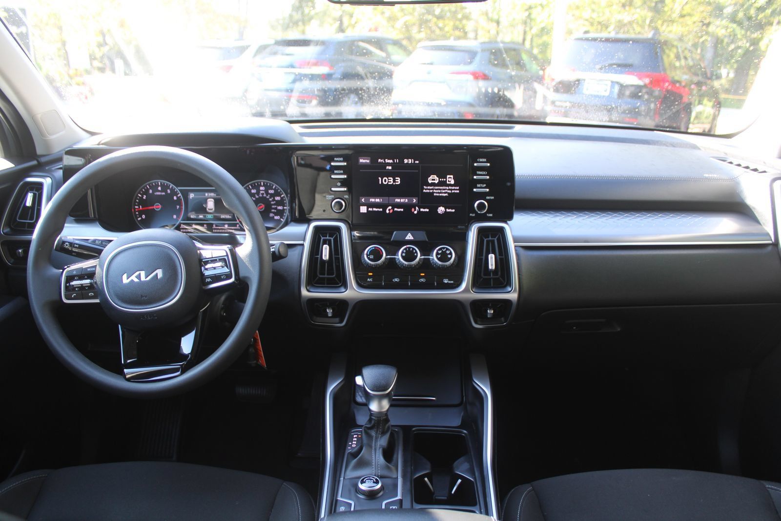 Certified 2023 Kia Sorento LX FWD image 23