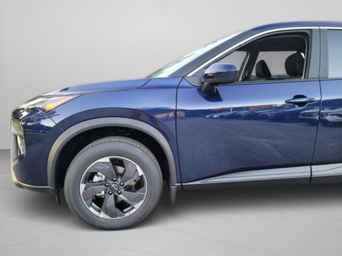 New 2026 Nissan Rogue SV image 7