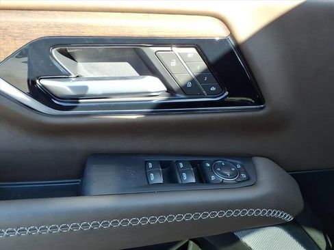 New 2026 GMC Yukon XL Denali Ultimate image 30