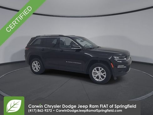 Used 2023 Jeep Grand Cherokee Limited AWD/4WD image 2