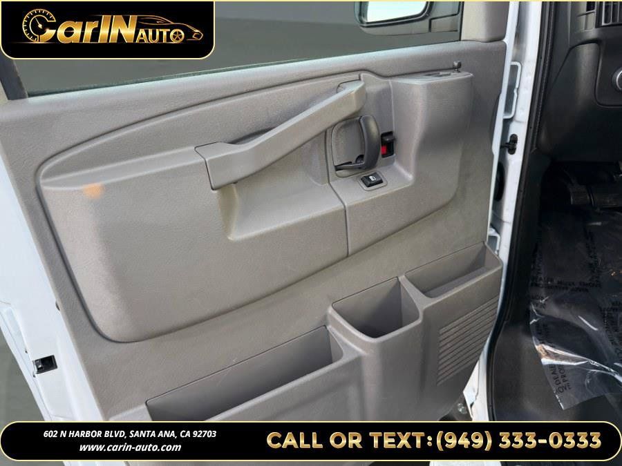 Used 2024 GMC Savana 2500 w/ Driver Convenience Package RWD image 14