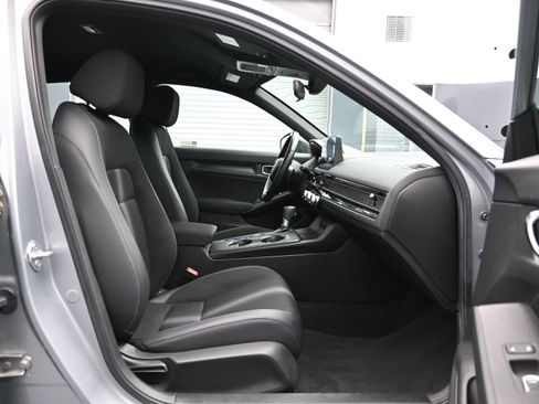 Used 2024 Honda Civic Sport image 12