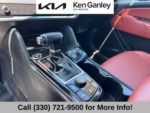 Certified 2023 Kia Sportage SX AWD/4WD image 35