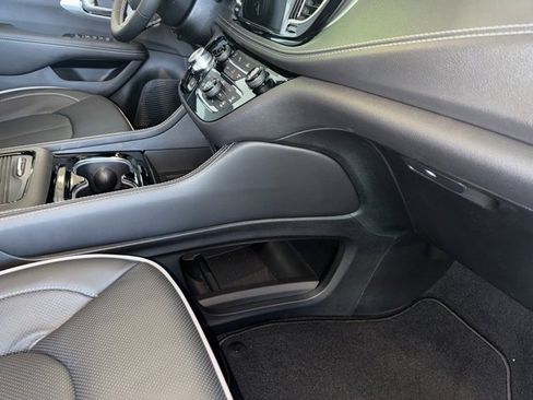 New 2026 Chrysler Pacifica Limited w/ Trailer Tow Group image 37