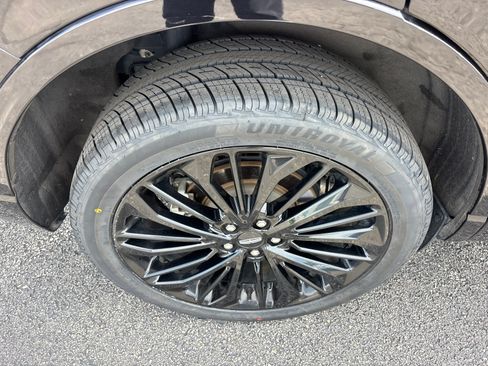 Certified 2023 Lincoln Corsair Reserve AWD/4WD image 10