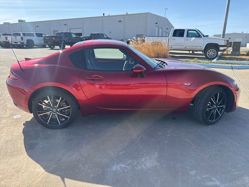 Used 2025 MAZDA MX-5 Miata RF Grand Touring RWD image 6