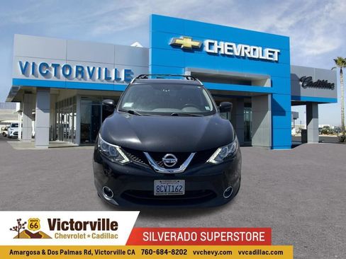 Used 2017 Nissan Rogue Sport SV w/ SV Premium Package AWD/4WD image 1