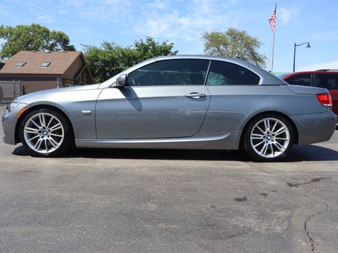 Used 2010 BMW 335i Convertible RWD image 3