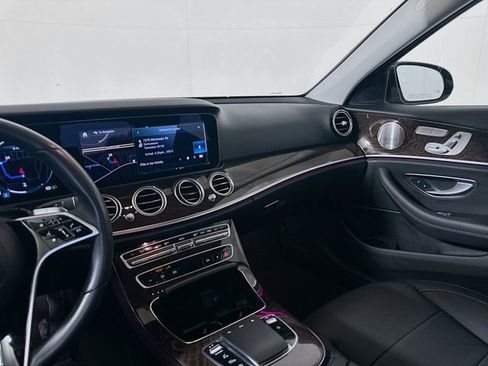 Used 2022 Mercedes-Benz E 350 Sedan image 27