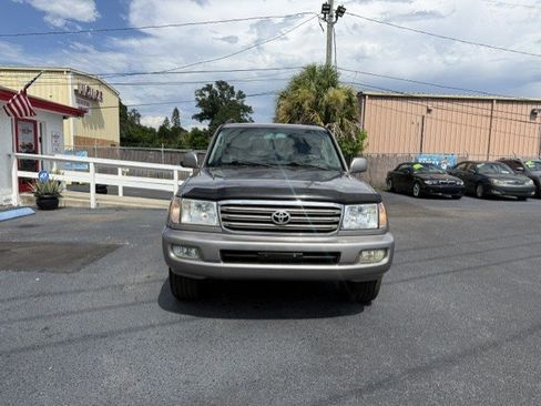 Used 2004 Toyota Land Cruiser AWD/4WD image 2