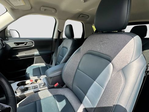 Used 2024 Ford Bronco Sport Outer Banks w/ Tech Package image 20