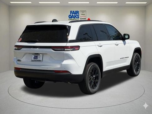 New 2026 Jeep Grand Cherokee Altitude AWD/4WD image 6
