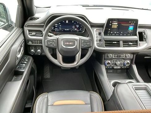Used 2024 GMC Yukon XL AT4 w/ Technology Package AWD/4WD image 15