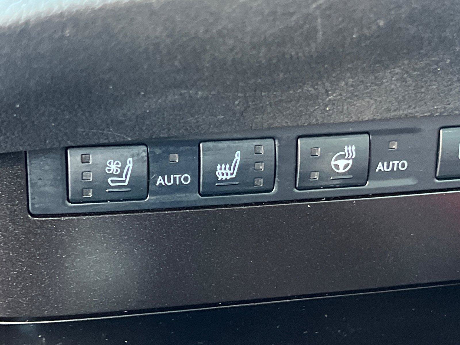 Certified 2024 Lexus ES 350 F Sport w/ Accessory Package (Z2) FWD image 31