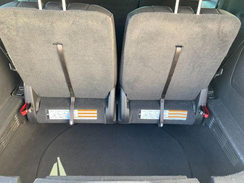 Used 2015 Ford Explorer XLT w/ Equipment Group 202A AWD/4WD image 9