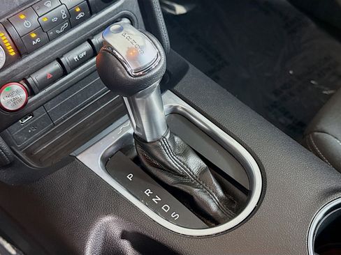 Used 2019 Ford Mustang Coupe image 20