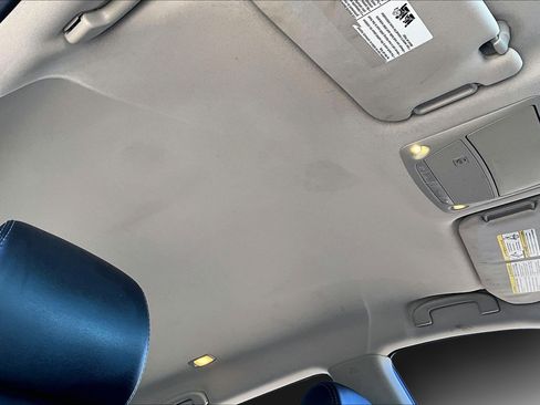 Used 2018 Nissan Pathfinder SL w/ Midnight Edition Package image 27