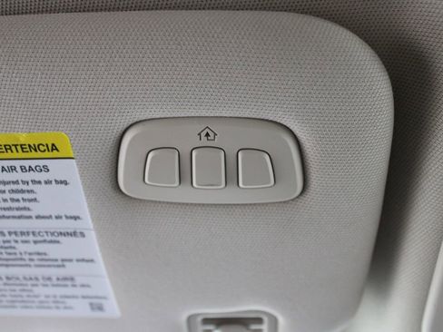 Used 2023 Ford Explorer Limited image 34