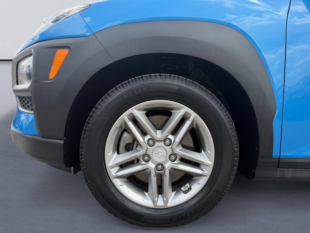 Used 2019 Hyundai Kona SE AWD/4WD image 9