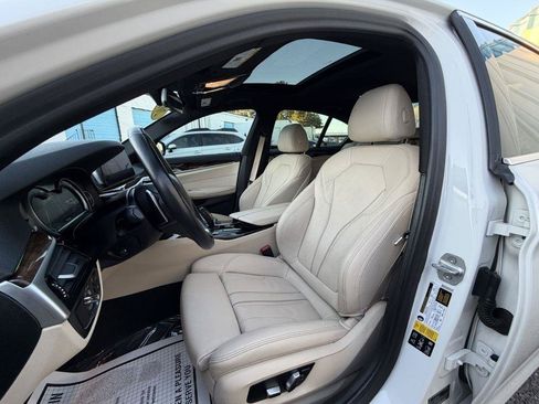 Used 2019 BMW 530i xDrive w/ Convenience Package AWD/4WD image 28
