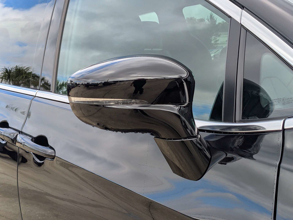 New 2027 Chrysler Pacifica Select FWD image 10