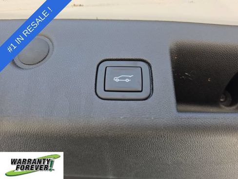 Used 2024 Chevrolet Equinox LT AWD/4WD image 8