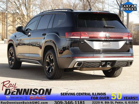 Used 2024 Volkswagen Atlas Peak Edition SE image 5
