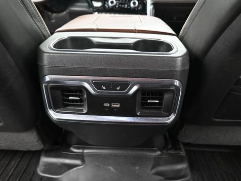 Used 2024 GMC Sierra 2500 Denali Ultimate AWD/4WD image 19