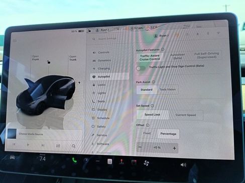 Used 2022 Tesla Model Y Performance AWD/4WD image 34