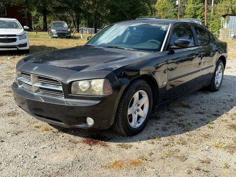 Used 2010 Dodge Charger SXT image 2