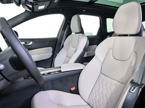New 2026 Volvo XC60 B5 Core w/ Climate Package AWD/4WD image 5