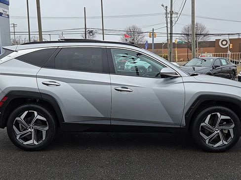 Certified 2023 Hyundai Tucson Limited AWD/4WD image 9