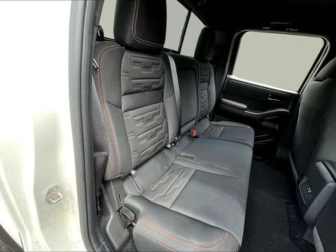 Used 2026 Nissan Frontier PRO-4X AWD/4WD image 26