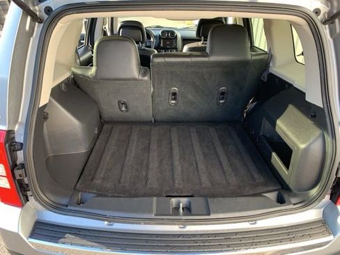 Used 2016 Jeep Patriot High Altitude image 8