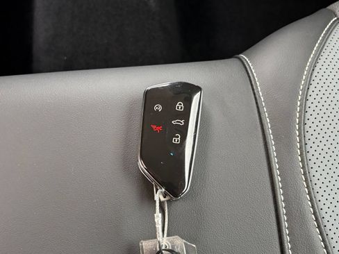 Used 2026 Volkswagen Tiguan SE AWD/4WD image 26