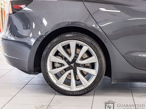 Used 2018 Tesla Model 3 Long Range AWD/4WD image 11